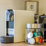 Roomy 80sqm At Center Free Parking Space, Ac & Balcony, Separate Ac In Four Διαμέρισμα Βουδαπέστη